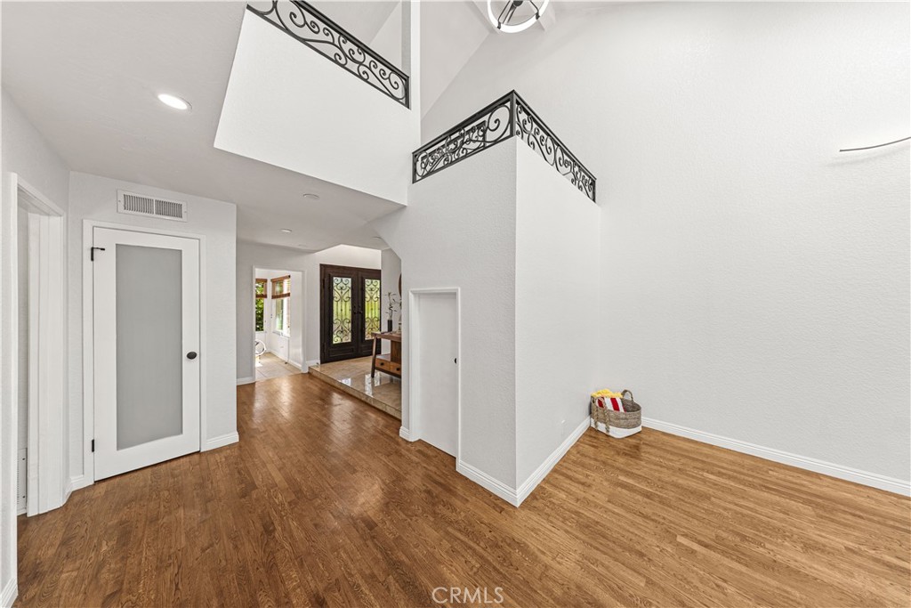 15757 Country Club Dr