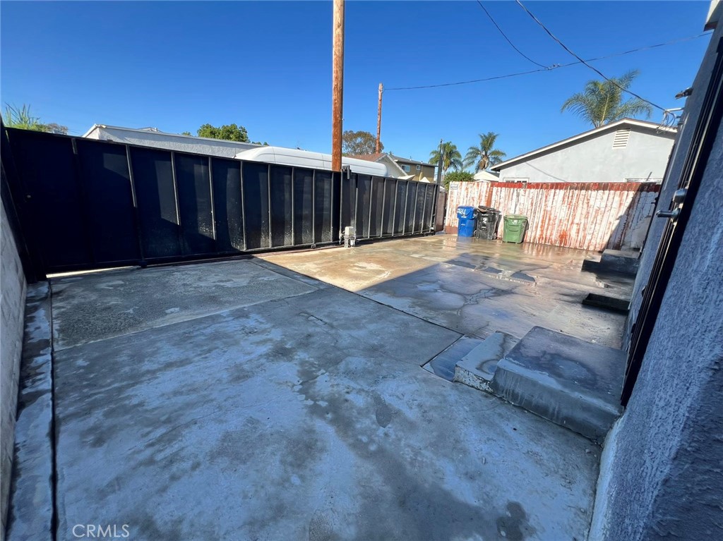 324 W Oliver