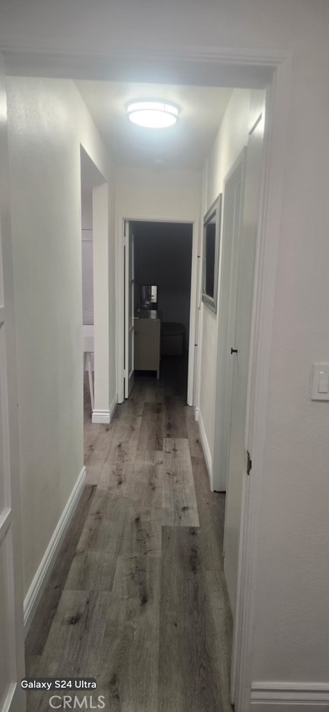 321 E Hellman
