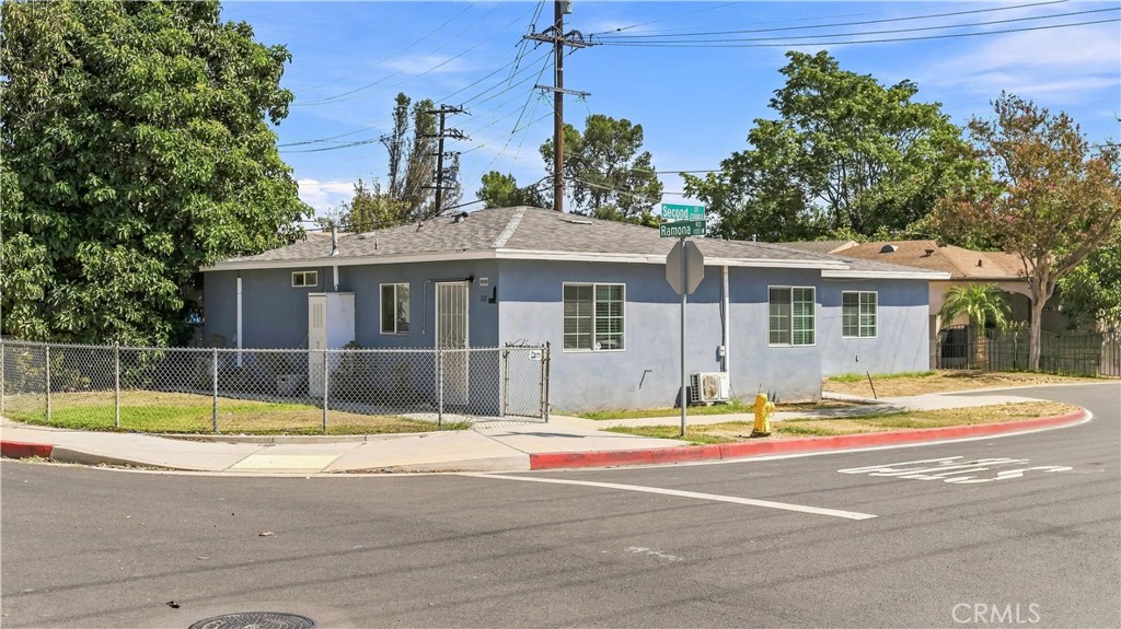 28 W Ramona Road