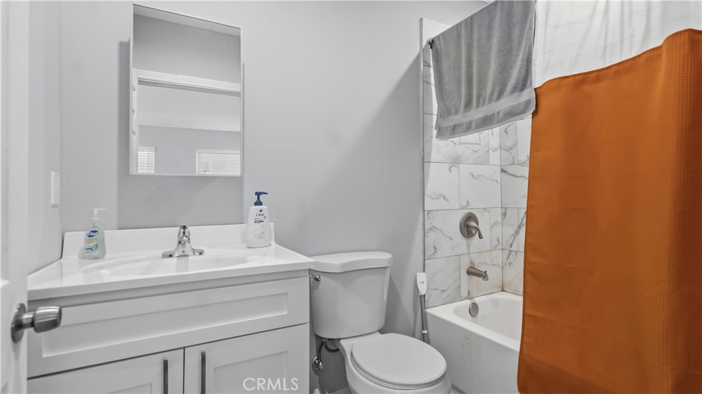 28 W Ramona Road