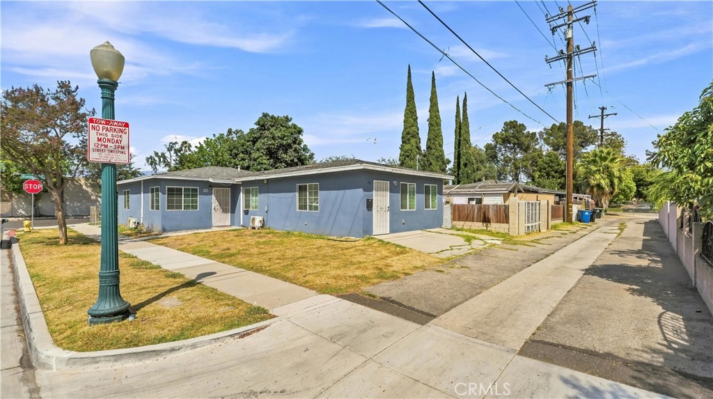 28 W Ramona Road