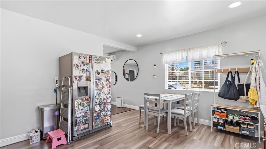 28 W Ramona Road