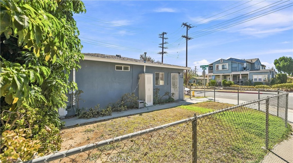 28 W Ramona Road