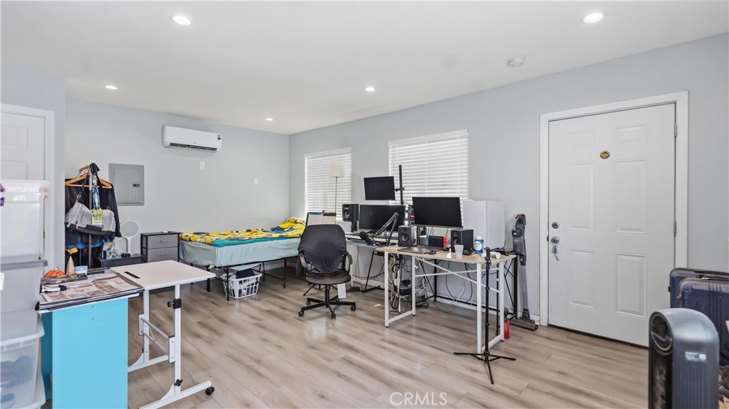 28 W Ramona Road