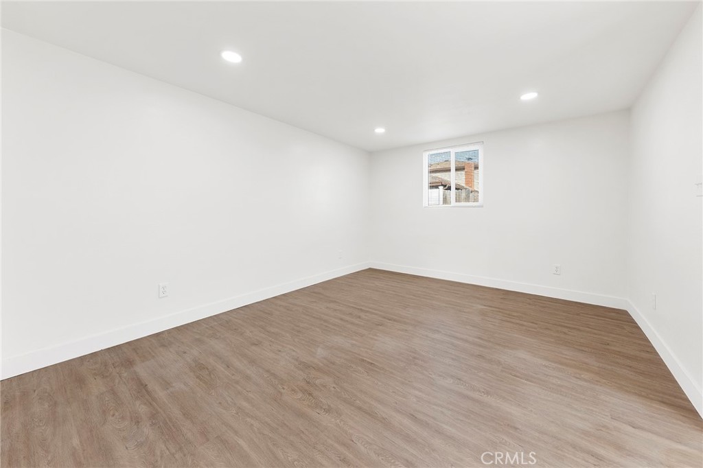 2060 E Cienega