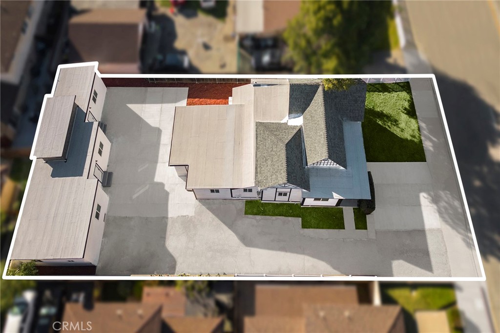 2060 E Cienega