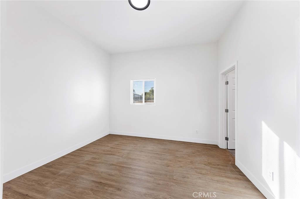 2060 E Cienega