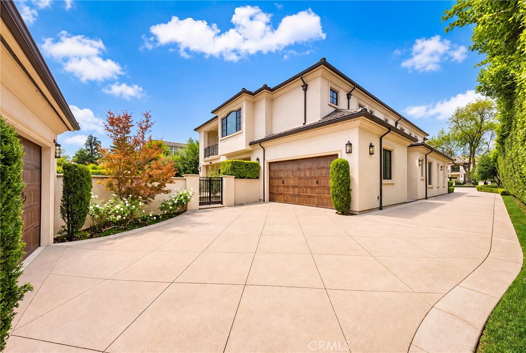 230 W Camino Real Ave