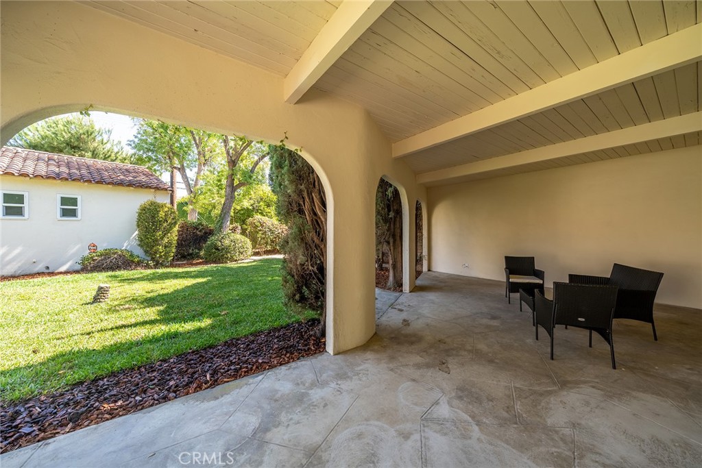 202 W Norman Avenue