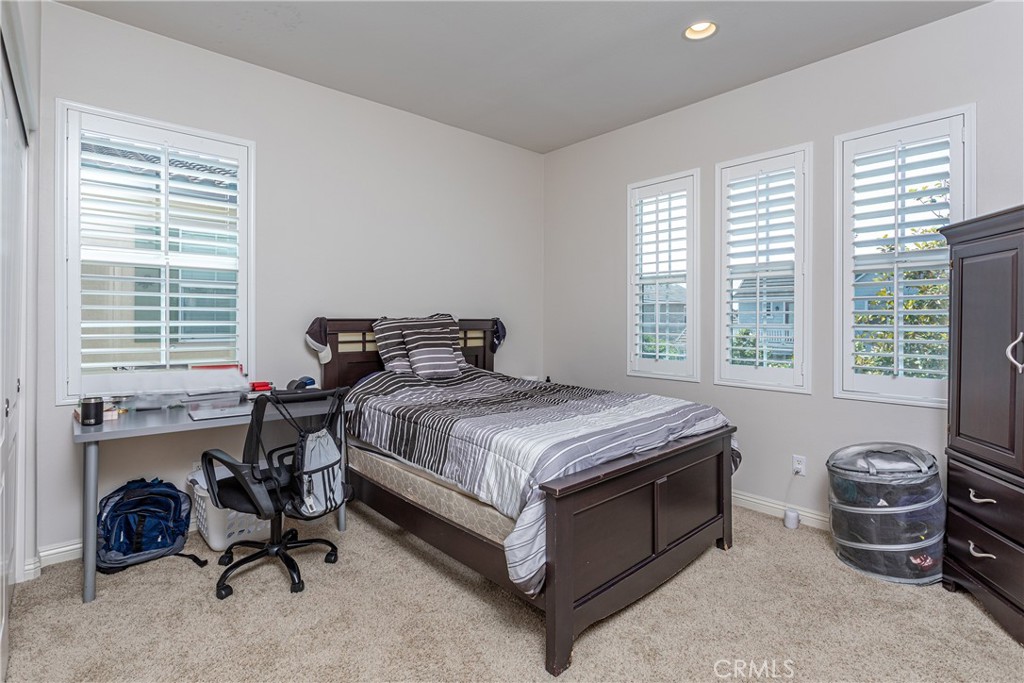 300 W Saint Andrews Street