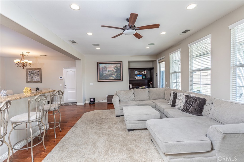 300 W Saint Andrews Street