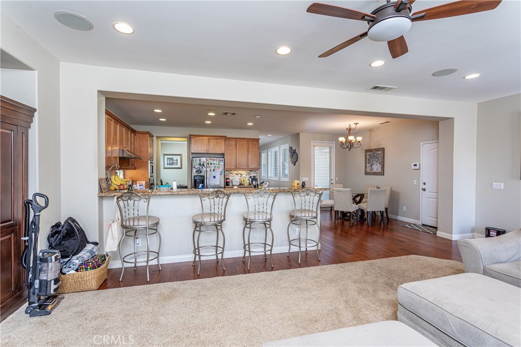 300 W Saint Andrews Street