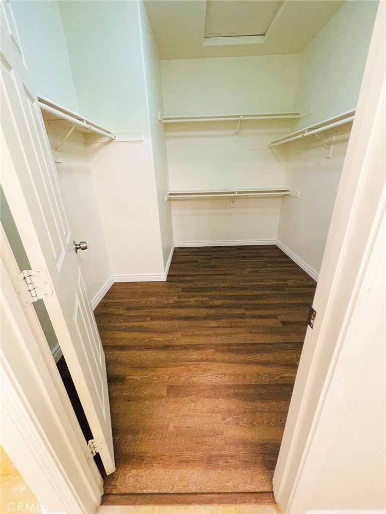 1665 Hayloft Place