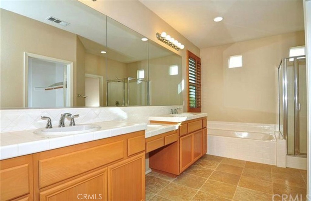 1665 Hayloft Place