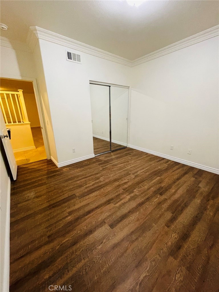 1665 Hayloft Place