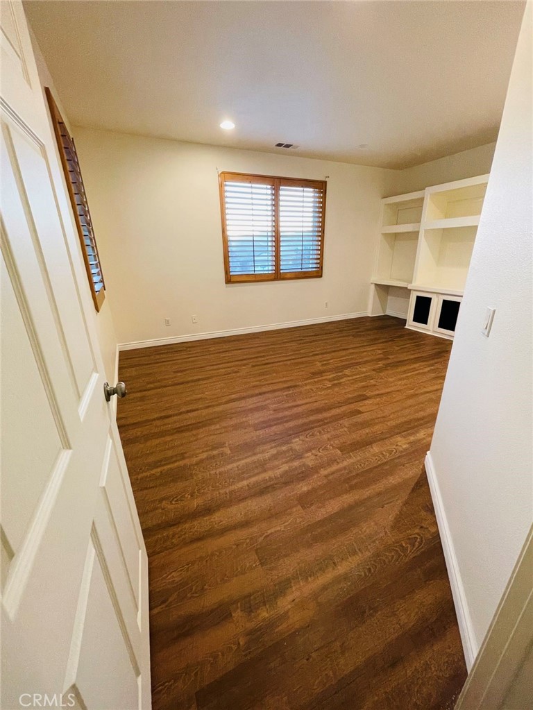 1665 Hayloft Place
