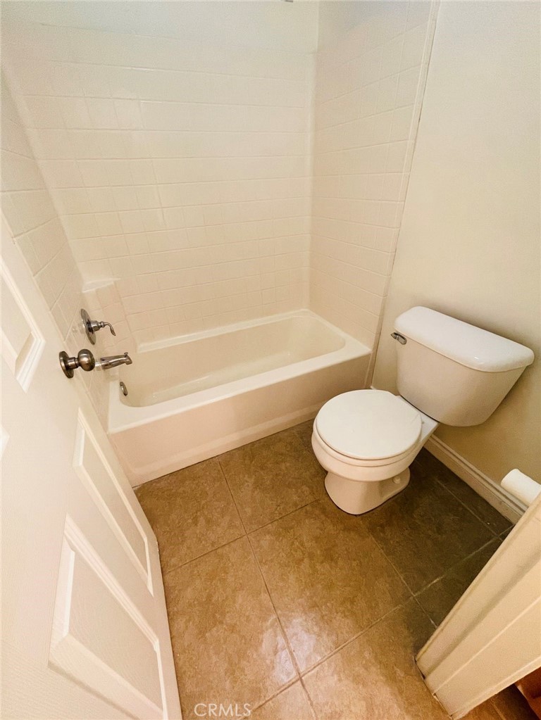 1665 Hayloft Place