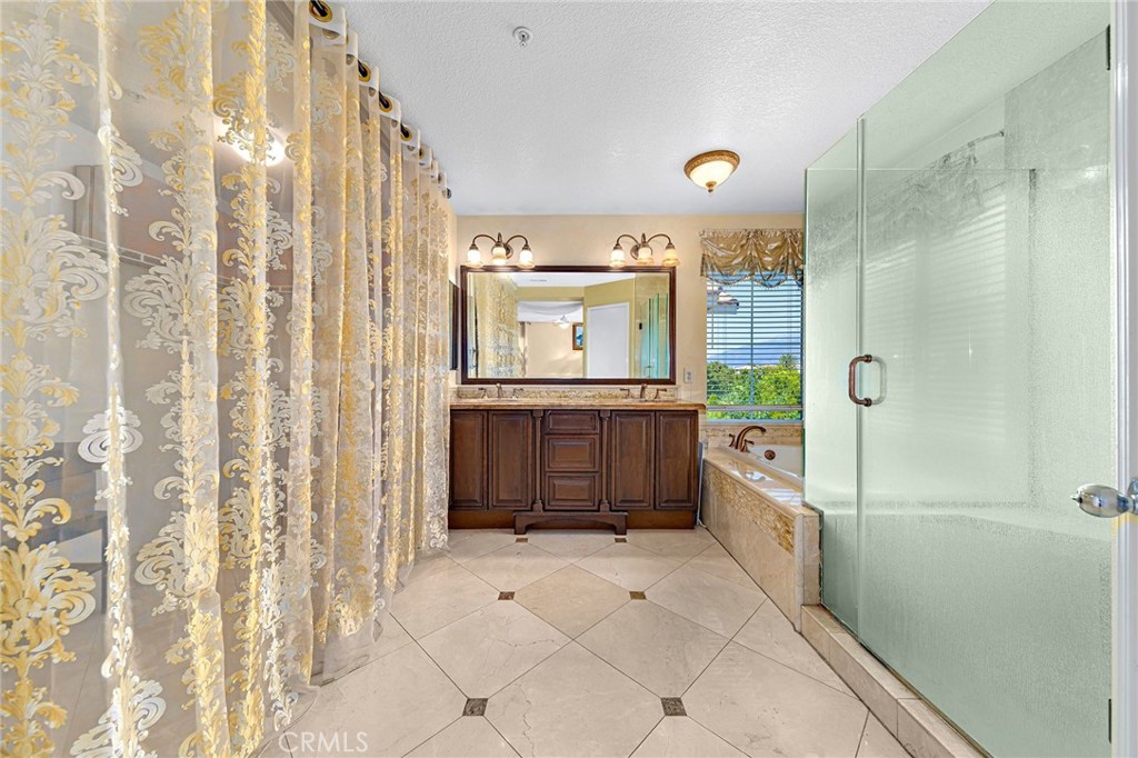 16644 Baywood Lane