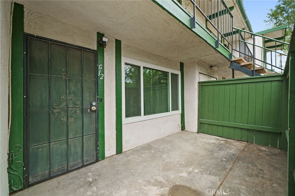 1735 E Washington Street G12