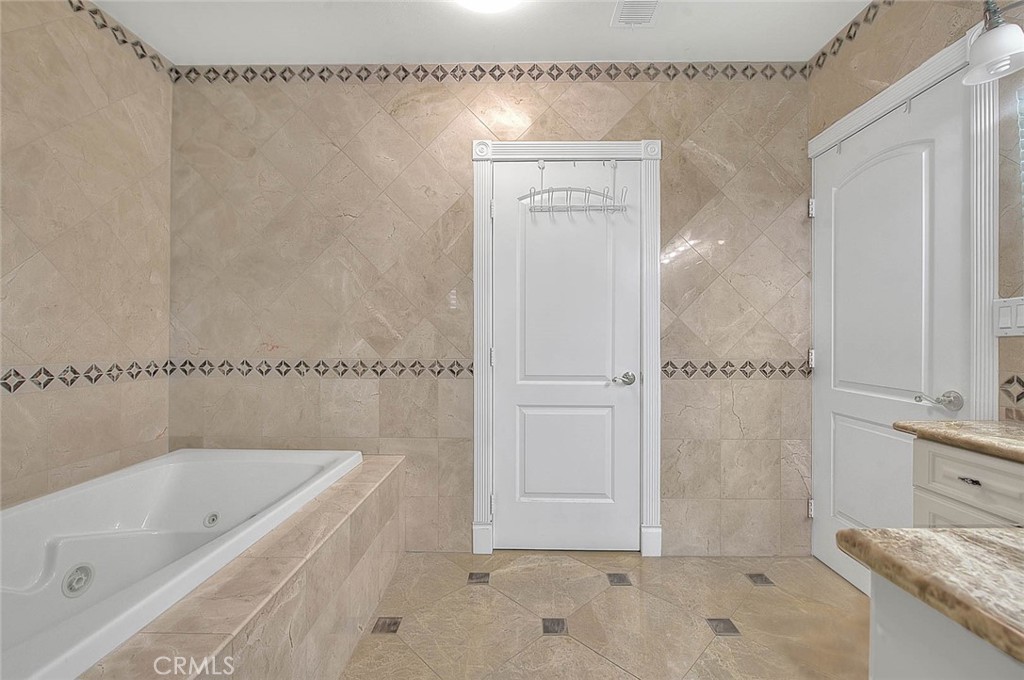 965 Looking Glass Drive