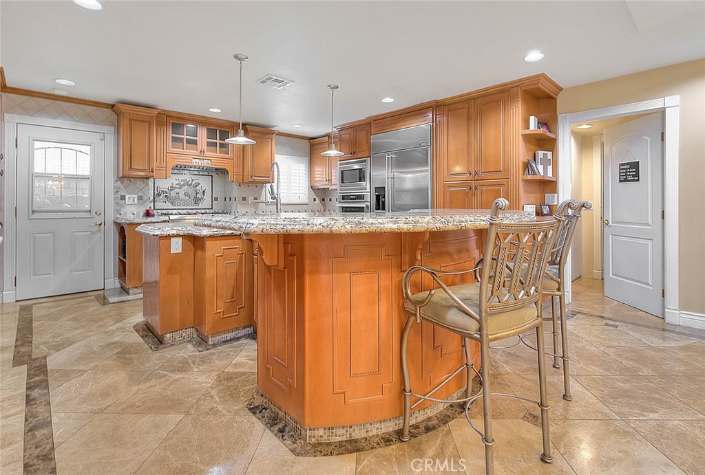 965 Looking Glass Drive