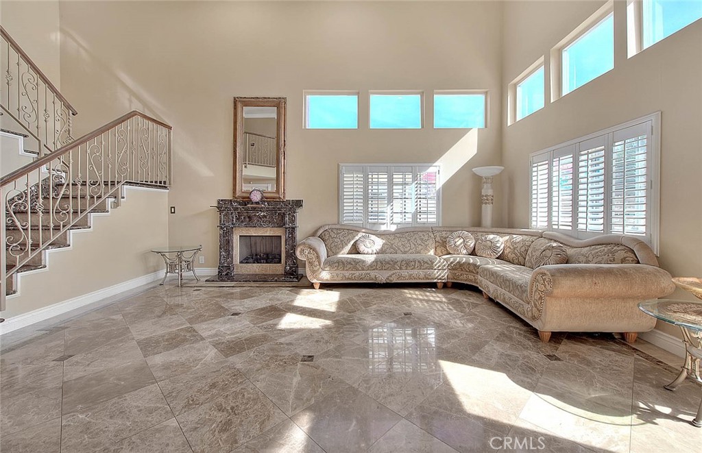 965 Looking Glass Drive