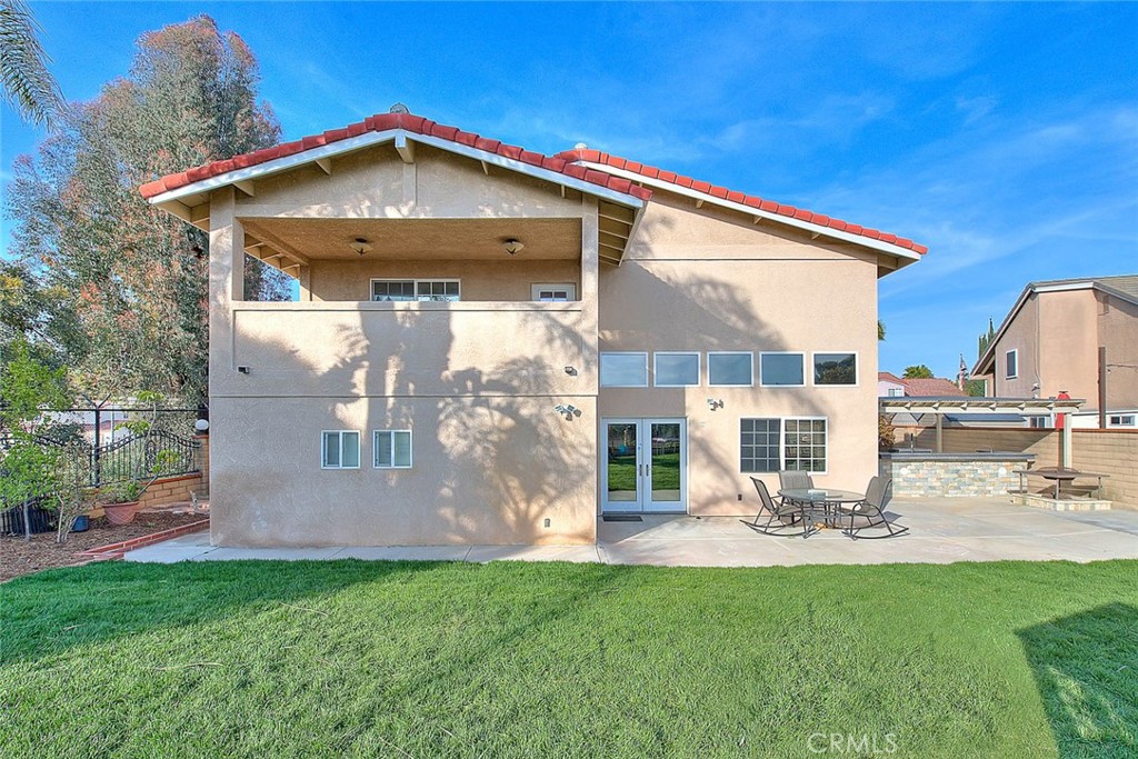 965 Looking Glass Drive