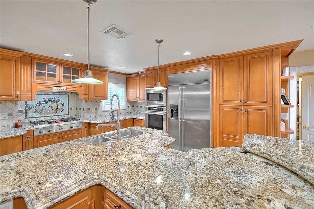 965 Looking Glass Drive