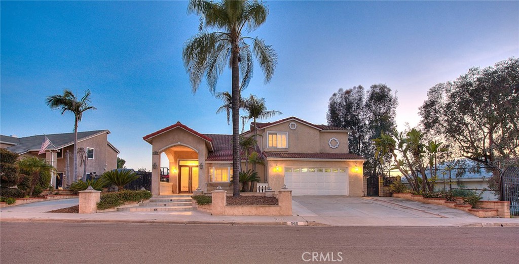 965 Looking Glass Drive