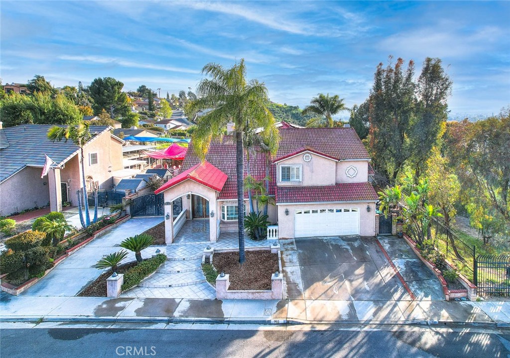 965 Looking Glass Drive