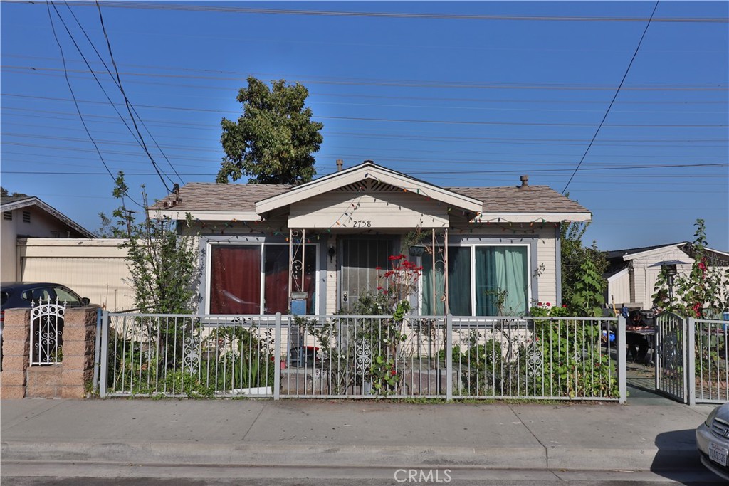 2758 Charlotte Avenue