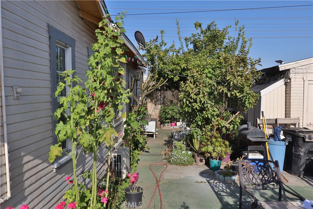 2758 Charlotte Avenue
