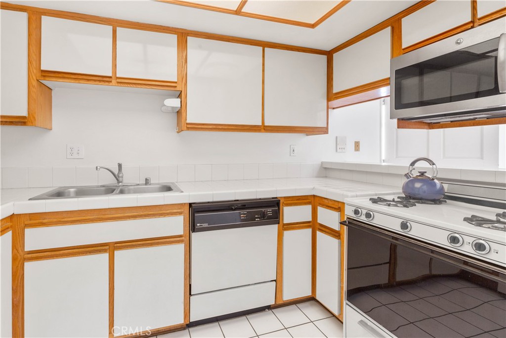 116 Marmion Way 14