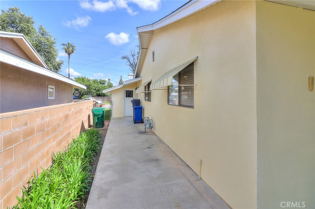 21130 E Tudor Street