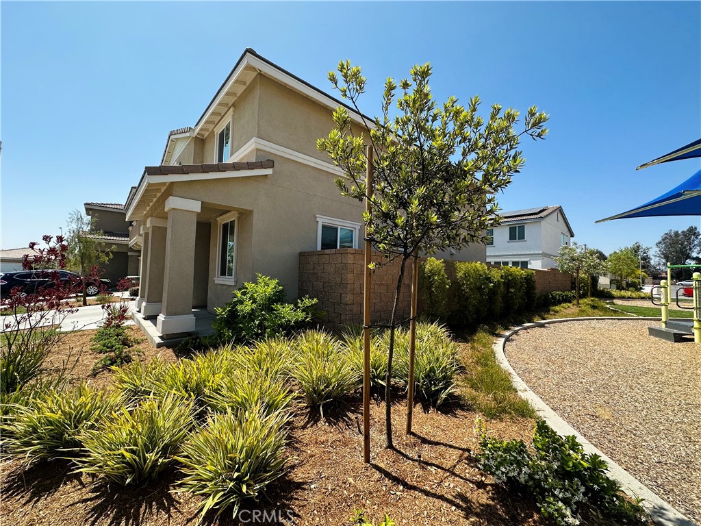 24926 Gossamer Ct