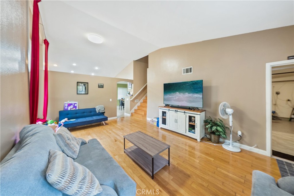 1747 Lockwood Lane