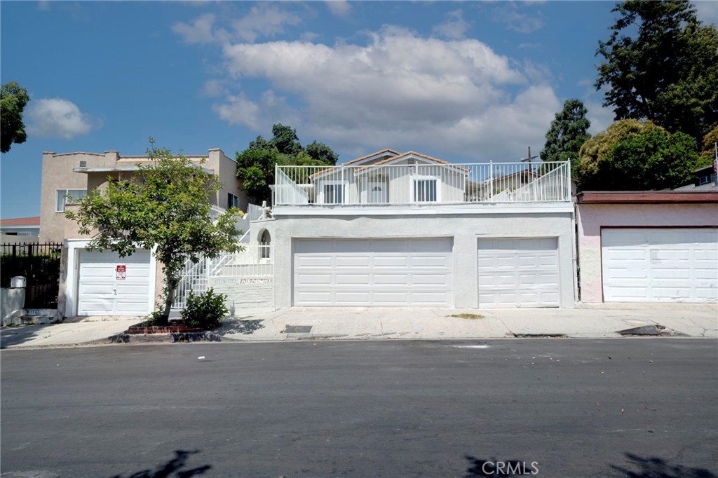 3171 Fairmount Street