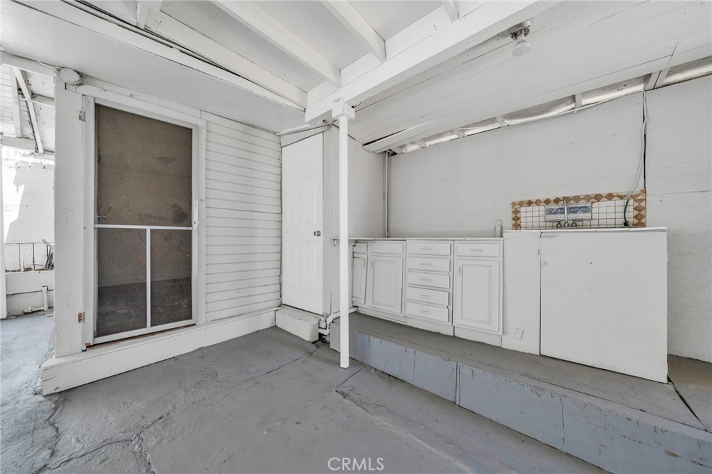 3171 Fairmount Street