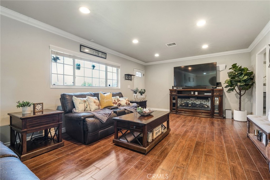 1628 Fieldgate Avenue