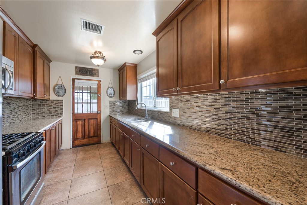 1628 Fieldgate Avenue