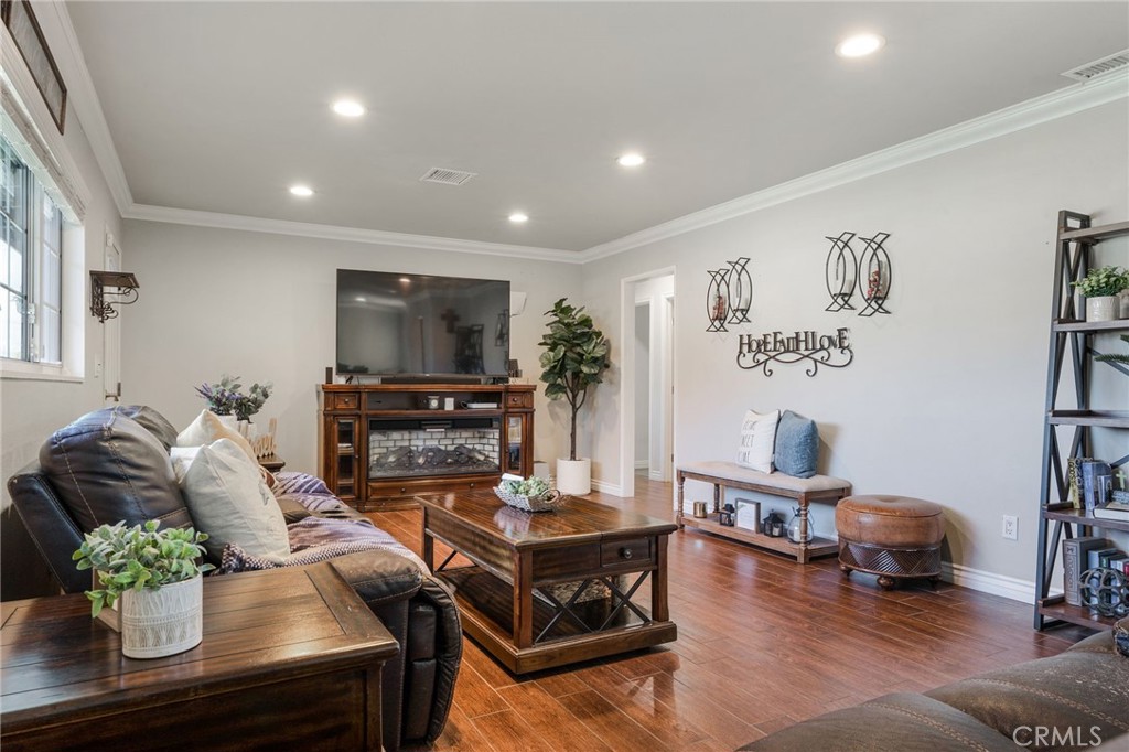 1628 Fieldgate Avenue