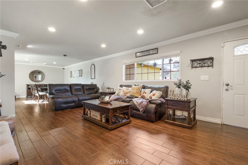 1628 Fieldgate Avenue