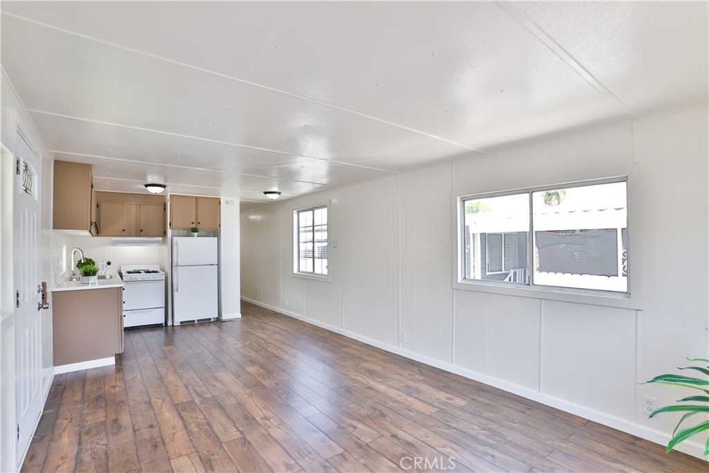3825 VALLEY Boulevard 41