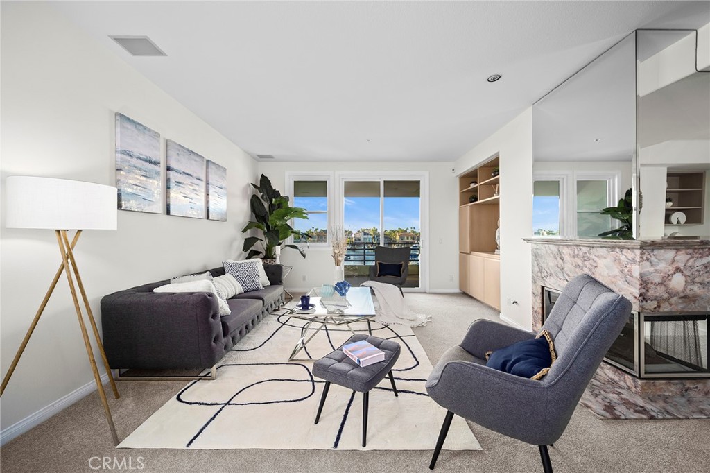 4165 Warner Avenue 201