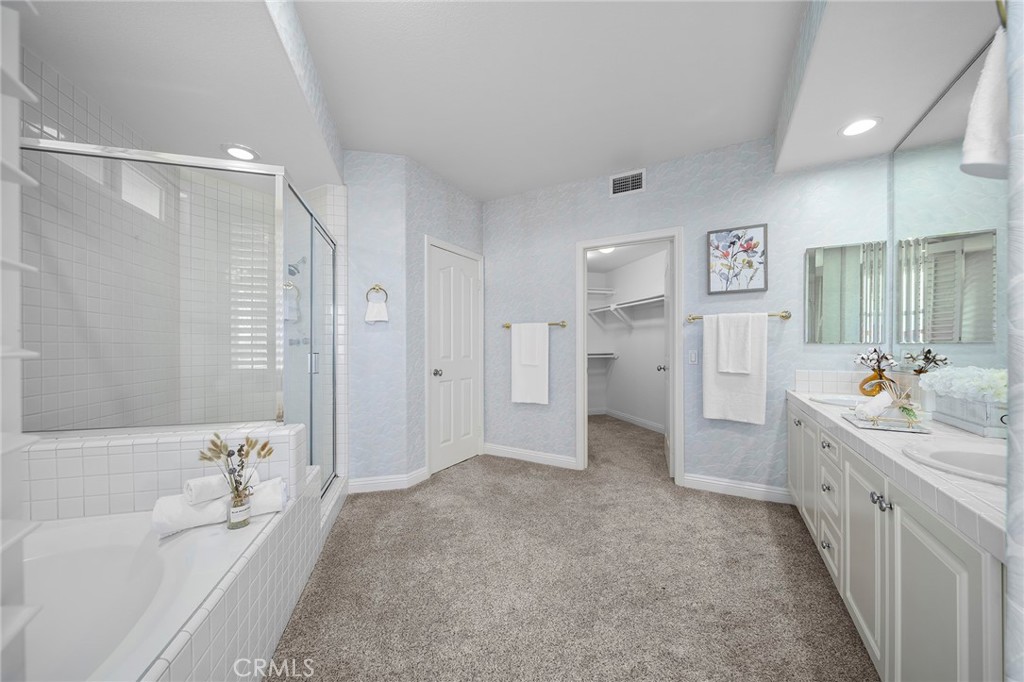 4165 Warner Avenue 201