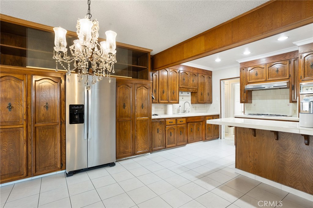 233 E Markland Drive