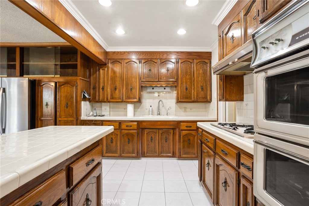 233 E Markland Drive