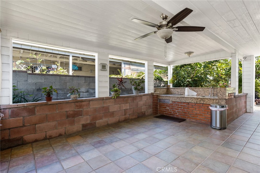 233 E Markland Drive
