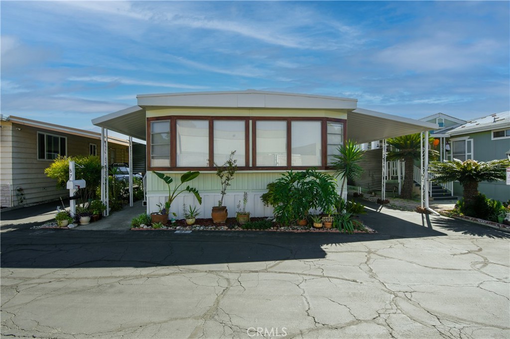 801 W Covina Boulevard 87